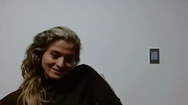 Snapshot of linda-mature43 chatting on 09.20.25 linda-mature43 online show from 09.20.25