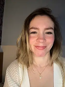 Snapshot of BritgetPsychol chatting on 09.26.25 BritgetPsychol online show from 09.26.25