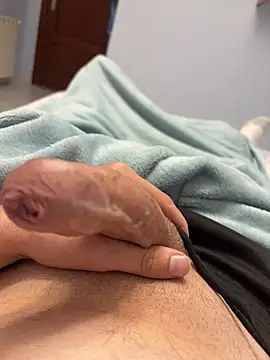 Snapshot of elcalabacin chatting on 10.15.25 elcalabacin online show from 10.15.25