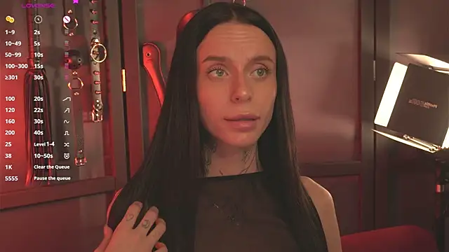 Snapshot of livia_starwars chatting on 10.07.25 livia starwars online show from 10.07.25