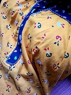 Snapshot of Mon-Shot9 chatting on 09.23.25 Mon-Shot9 online show from 09.23.25