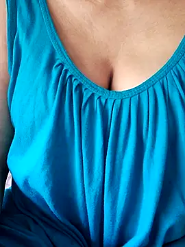 Snapshot of Mon-Shot9 chatting on 09.28.25 Mon-Shot9 online show from 09.28.25