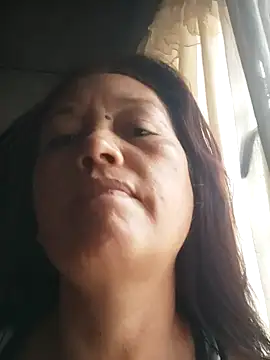 Snapshot of marinita13 chatting on 10.14.25 marinita13 online show from 10.14.25