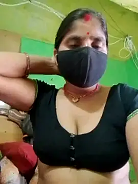 Snapshot of Suhani_cuty chatting on 11.03.25 Suhani cuty online show from 11.03.25