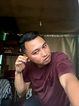 Snapshot of BicuriousExploer chatting on 10.11.25 BicuriousExploer online show from 10.11.25