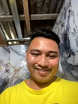 Snapshot of BicuriousExploer chatting on 11.04.25 BicuriousExploer online show from 11.04.25