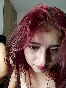 Snapshot of nea-dulce chatting on 10.03.25 nea-dulce online show from 10.03.25