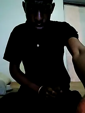 Snapshot of Fizozoo chatting on 09.26.25 Fizozoo online show from 09.26.25