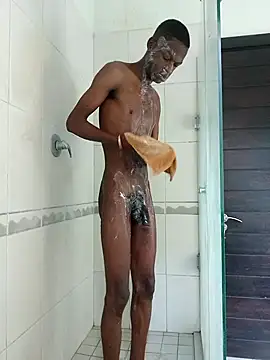 Snapshot of Fizozoo chatting on 10.09.25 Fizozoo online show from 10.09.25