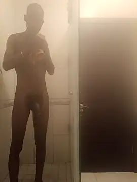 Snapshot of Fizozoo chatting on 11.14.25 Fizozoo online show from 11.14.25