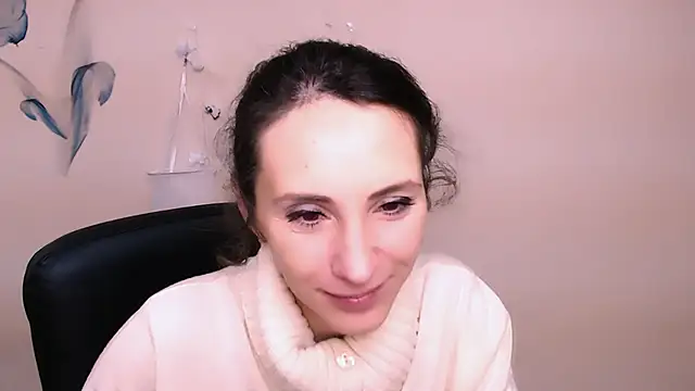 Snapshot of AlissaJersi chatting on 10.28.25 AlissaJersi online show from 10.28.25