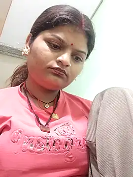 Snapshot of Hot_mirchjii chatting on 10.18.25 Hot mirchjii online show from 10.18.25