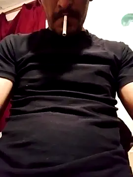 Snapshot of Golonzo1996 chatting on 10.27.25 Golonzo1996 online show from 10.27.25