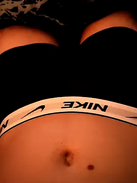 Snapshot of _-neo-_ chatting on 10.17.25 -neo- online show from 10.17.25