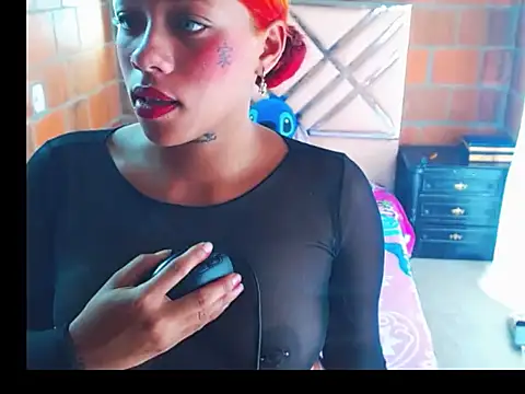 Snapshot of brytany_squirrt chatting on 10.03.25 brytany squirrt online show from 10.03.25