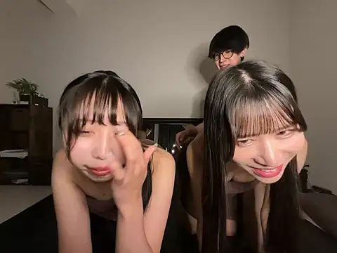 Snapshot of fantasy_JP chatting on 09.25.25 fantasy JP online show from 09.25.25