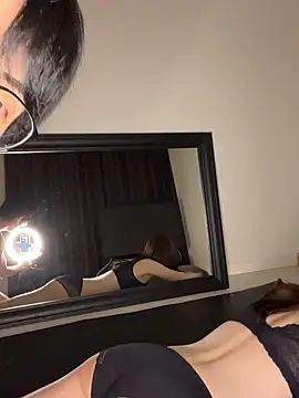 Snapshot of fantasy_JP chatting on 10.01.25 fantasy JP online show from 10.01.25