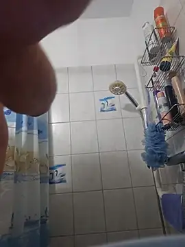 Snapshot of Atawolf87 chatting on 10.18.25 Atawolf87 online show from 10.18.25