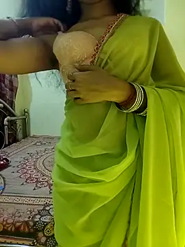 Snapshot of Snaya-baby chatting on 09.16.25 Snaya-baby online show from 09.16.25