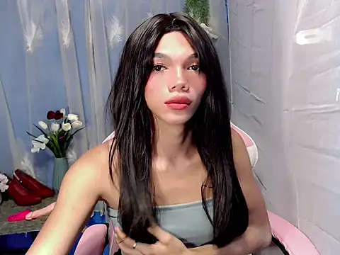 Snapshot of Anggeh_Slut chatting on 10.29.25 Anggeh Slut online show from 10.29.25