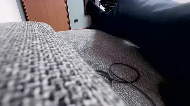 Snapshot of cucciolotto76 chatting on 11.13.25 cucciolotto76 online show from 11.13.25