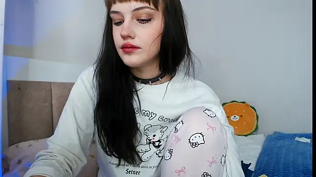 Snapshot of Pizda-Drozda chatting on 10.24.25 Pizda-Drozda online show from 10.24.25