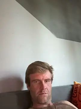 Snapshot of jarda94cz chatting on 09.21.25 jarda94cz online show from 09.21.25