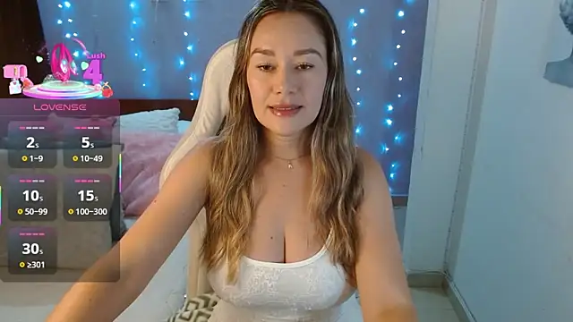 Snapshot of Natysweet23 chatting on 09.19.25 Natysweet23 online show from 09.19.25