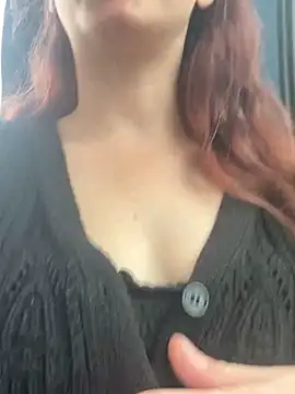 Snapshot of raen001 chatting on 09.10.25 raen001 online show from 09.10.25