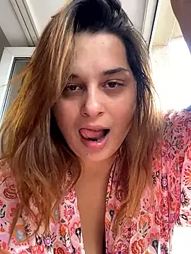 Kelly Bliss online show from 10.06.25