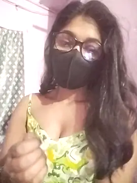Snapshot of sexykrisha chatting on 10.25.25 sexykrisha online show from 10.25.25