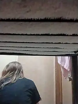 Snapshot of bb_empress chatting on 09.21.25 bb empress online show from 09.21.25