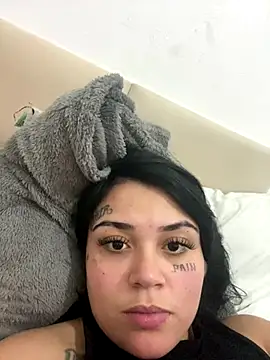 Snapshot of Babebommer chatting on 09.18.25 Babebommer online show from 09.18.25