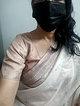 Snapshot of ammala_honey chatting on 09.11.25 ammala honey online show from 09.11.25