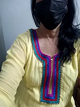 Snapshot of ammala_honey chatting on 10.23.25 ammala honey online show from 10.23.25