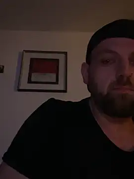 Snapshot of madmiki chatting on 11.12.25 madmiki online show from 11.12.25