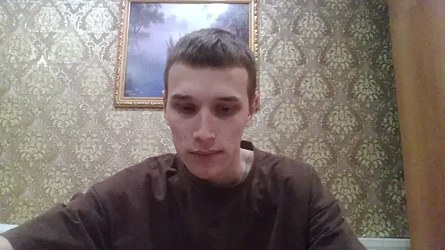 Snapshot of your___honeyy chatting on 09.28.25 your   honeyy online show from 09.28.25