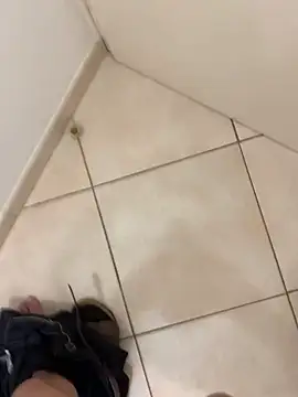 Snapshot of Chriscoki chatting on 10.04.25 Chriscoki online show from 10.04.25