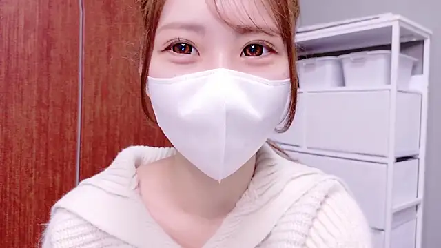 Snapshot of Ema_o0_chan chatting on 10.31.25 Ema o0 chan online show from 10.31.25