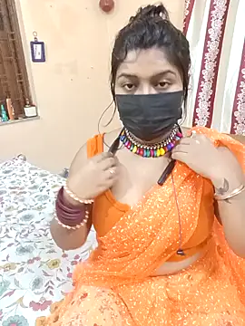 Snapshot of Naughty-Chaaya chatting on 11.06.25 Naughty-Chaaya online show from 11.06.25