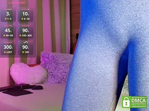 Snapshot of linaadvance chatting on 10.15.25 linaadvance online show from 10.15.25