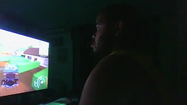 Snapshot of Bear2698 chatting on 11.04.25 Bear2698 online show from 11.04.25