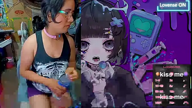 Snapshot of Ftm_Bunny chatting on 10.06.25 Ftm Bunny online show from 10.06.25