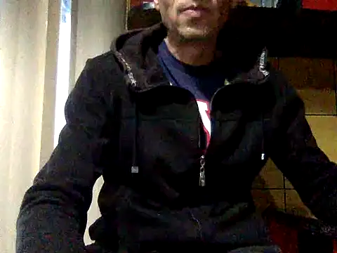 Snapshot of adiluci1 chatting on 10.12.25 adiluci1 online show from 10.12.25