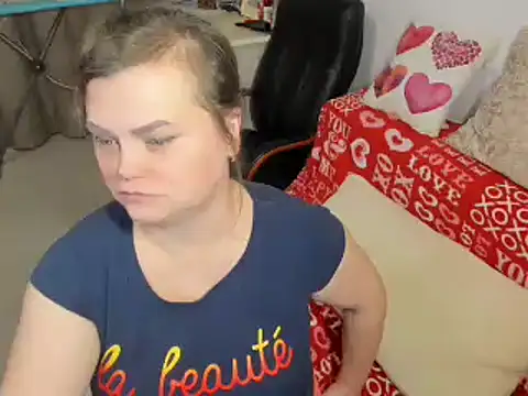 Snapshot of MildMature chatting on 12.13.24 MildMature online show from 12.13.24