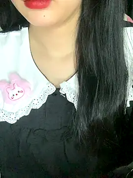 Snapshot of Linhtruong_ chatting on 11.03.25 Linhtruong  online show from 11.03.25