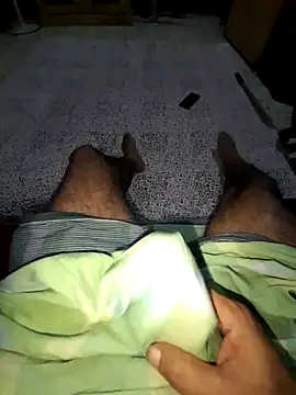 Snapshot of hackyourpussy@xh chatting on 09.29.25 hackyourpussyxh online show from 09.29.25