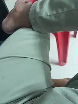 Snapshot of hackyourpussy@xh chatting on 10.24.25 hackyourpussyxh online show from 10.24.25