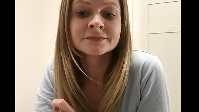 Snapshot of Ginger-bb chatting on 11.09.25 Ginger-bb online show from 11.09.25