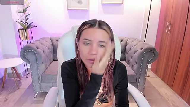 Snapshot of Celestee_rain chatting on 09.13.25 Celestee rain online show from 09.13.25